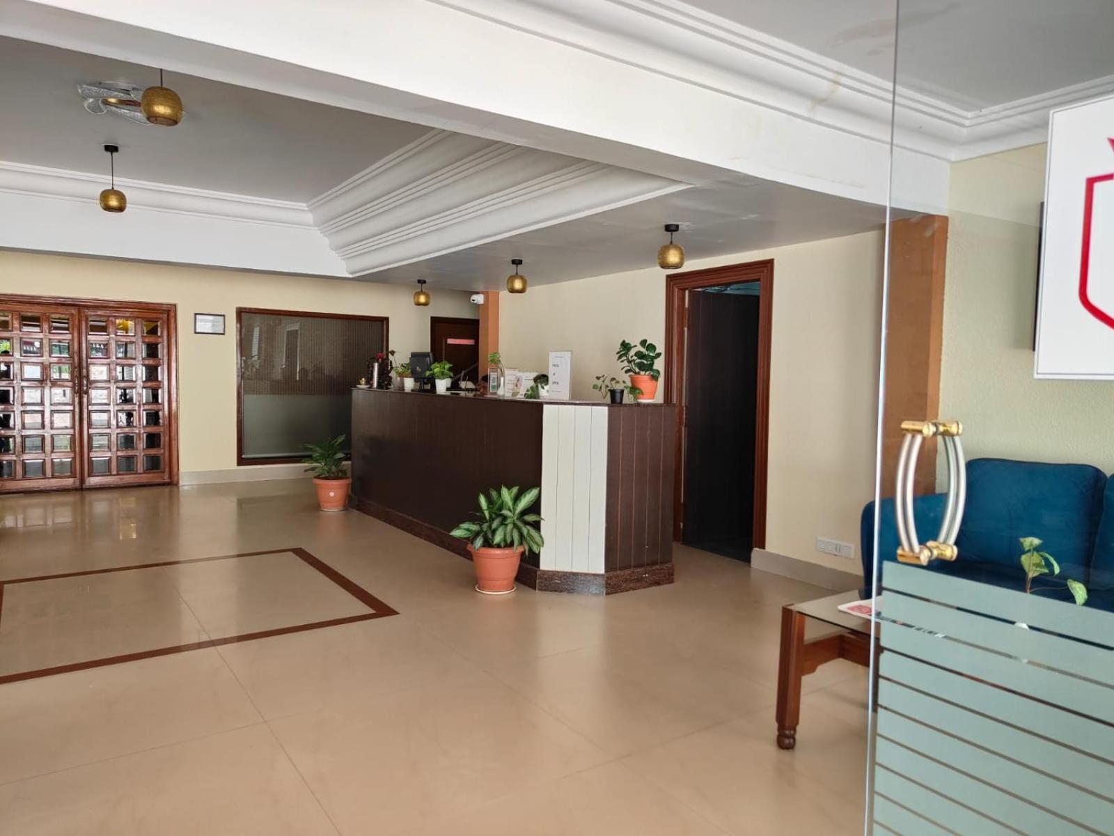 Hotel Badami Court ภายนอก รูปภาพ