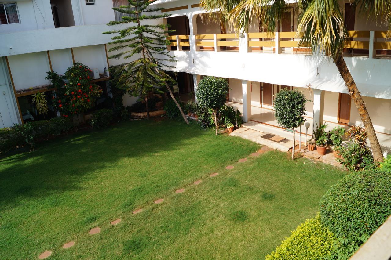 Hotel Badami Court ภายนอก รูปภาพ